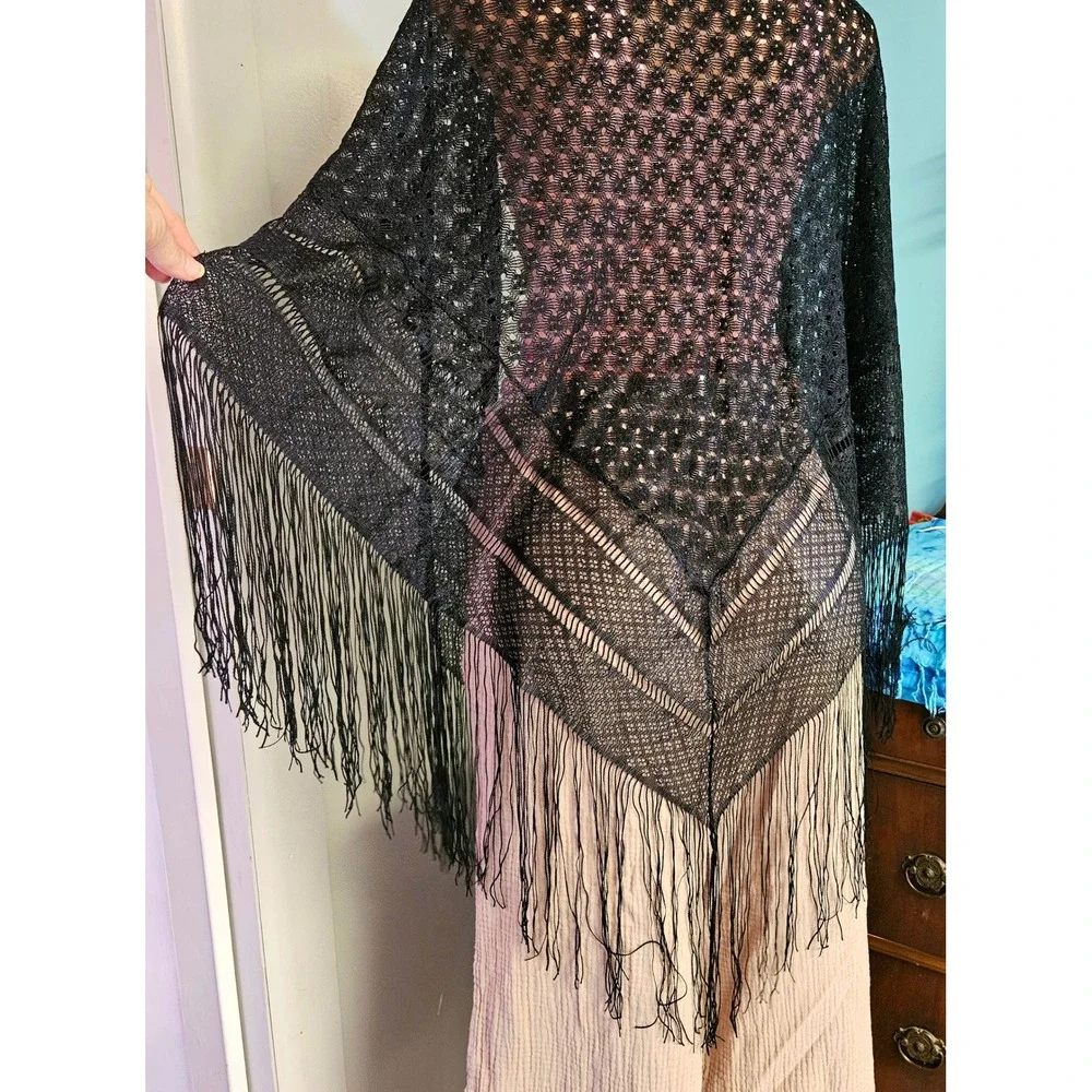California Things Shawl Women OS Black Vintage Lace Knit Fringe Wrap Boho Japan